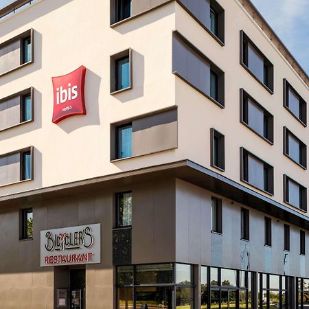 Hotel Ibis Saint Quentin En Yvelines - Velodrome Montigny-le-Bretonneux Zewnętrze zdjęcie