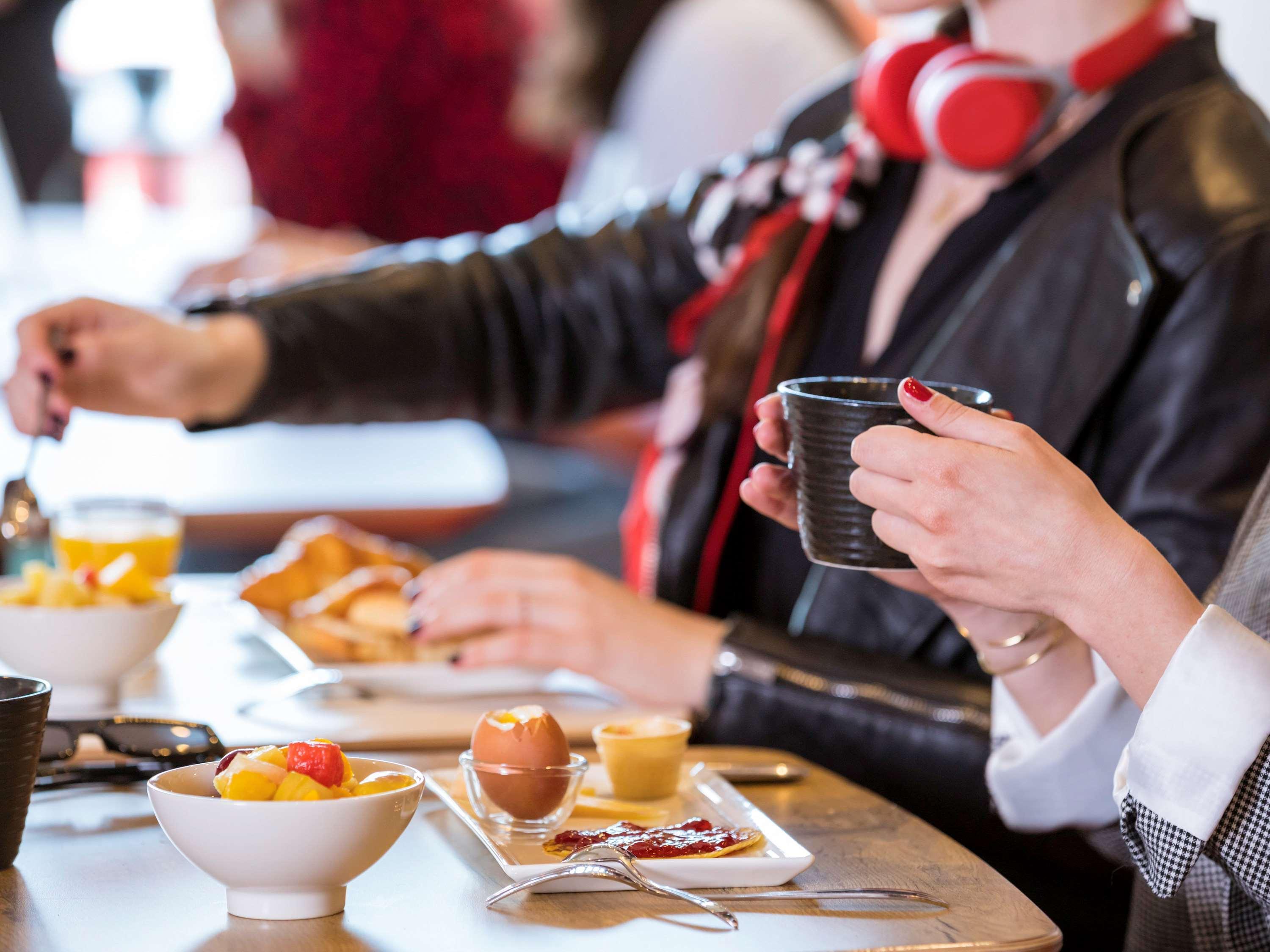 Hotel Ibis Saint Quentin En Yvelines - Velodrome Montigny-le-Bretonneux Zewnętrze zdjęcie