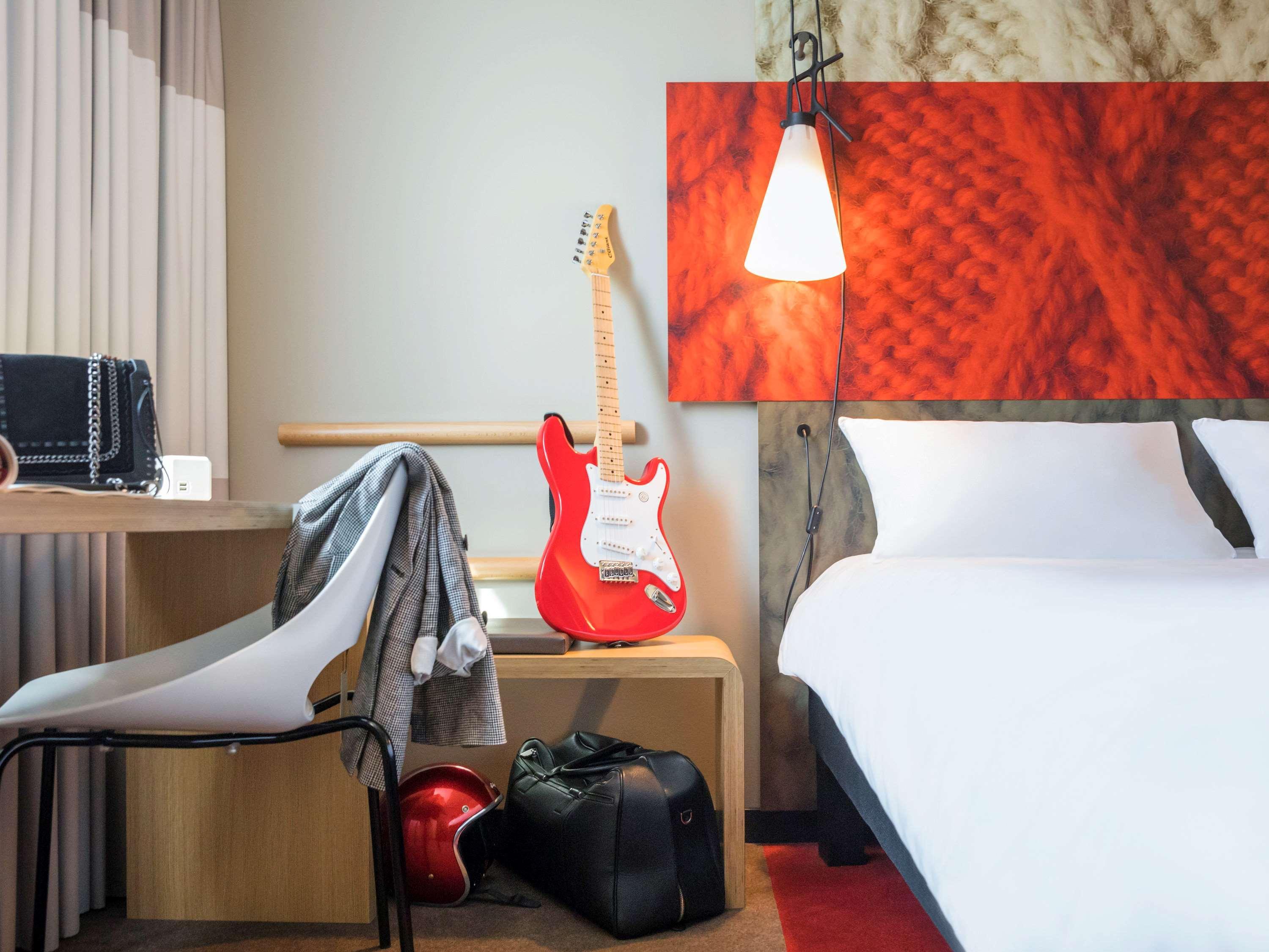 Hotel Ibis Saint Quentin En Yvelines - Velodrome Montigny-le-Bretonneux Zewnętrze zdjęcie
