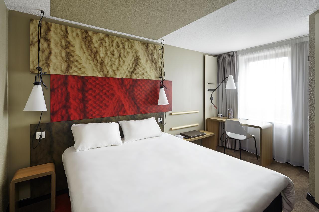 Hotel Ibis Saint Quentin En Yvelines - Velodrome Montigny-le-Bretonneux Zewnętrze zdjęcie
