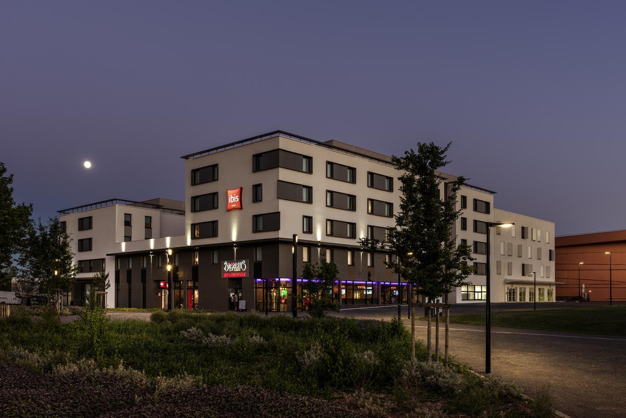 Hotel Ibis Saint Quentin En Yvelines - Velodrome Montigny-le-Bretonneux Zewnętrze zdjęcie