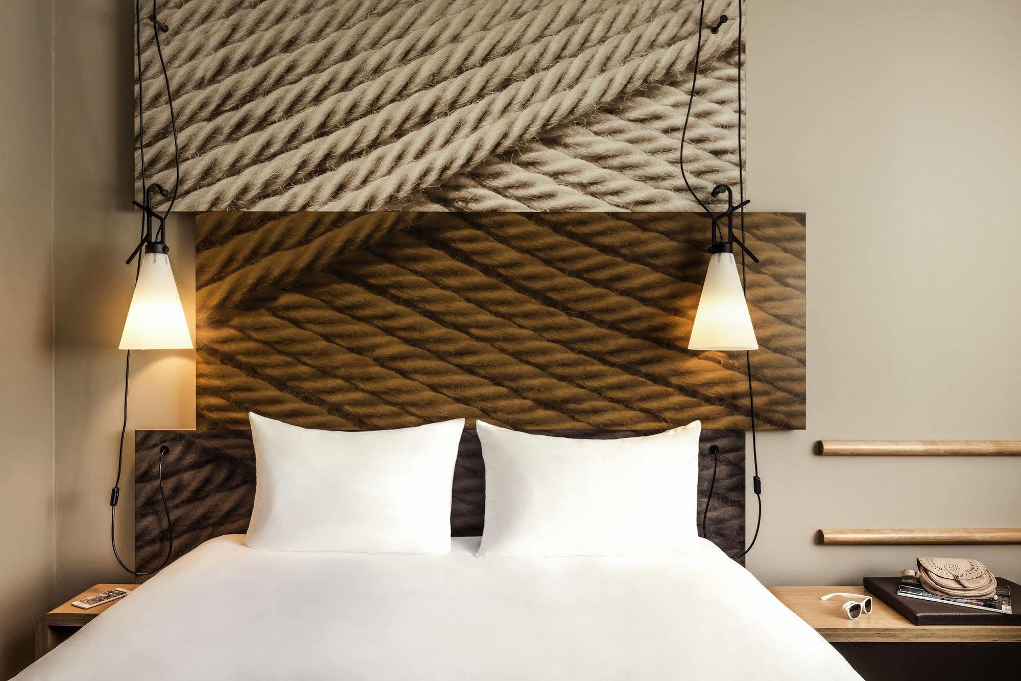 Hotel Ibis Saint Quentin En Yvelines - Velodrome Montigny-le-Bretonneux Zewnętrze zdjęcie