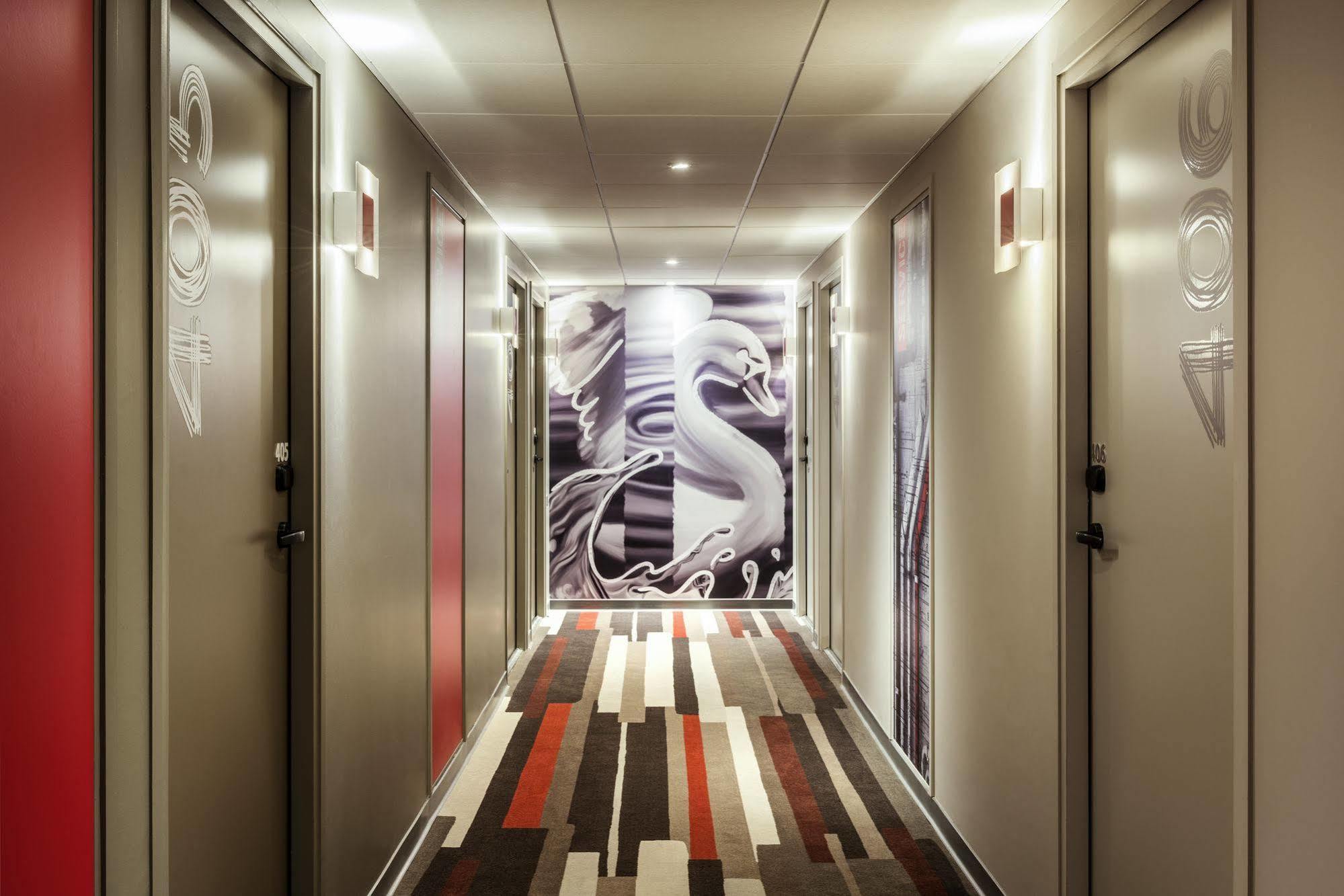 Hotel Ibis Saint Quentin En Yvelines - Velodrome Montigny-le-Bretonneux Zewnętrze zdjęcie
